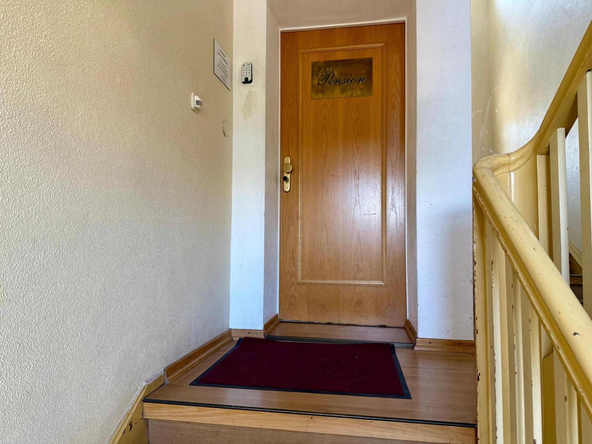 Pension Casa Tempora Мюнхен Экстерьер фото