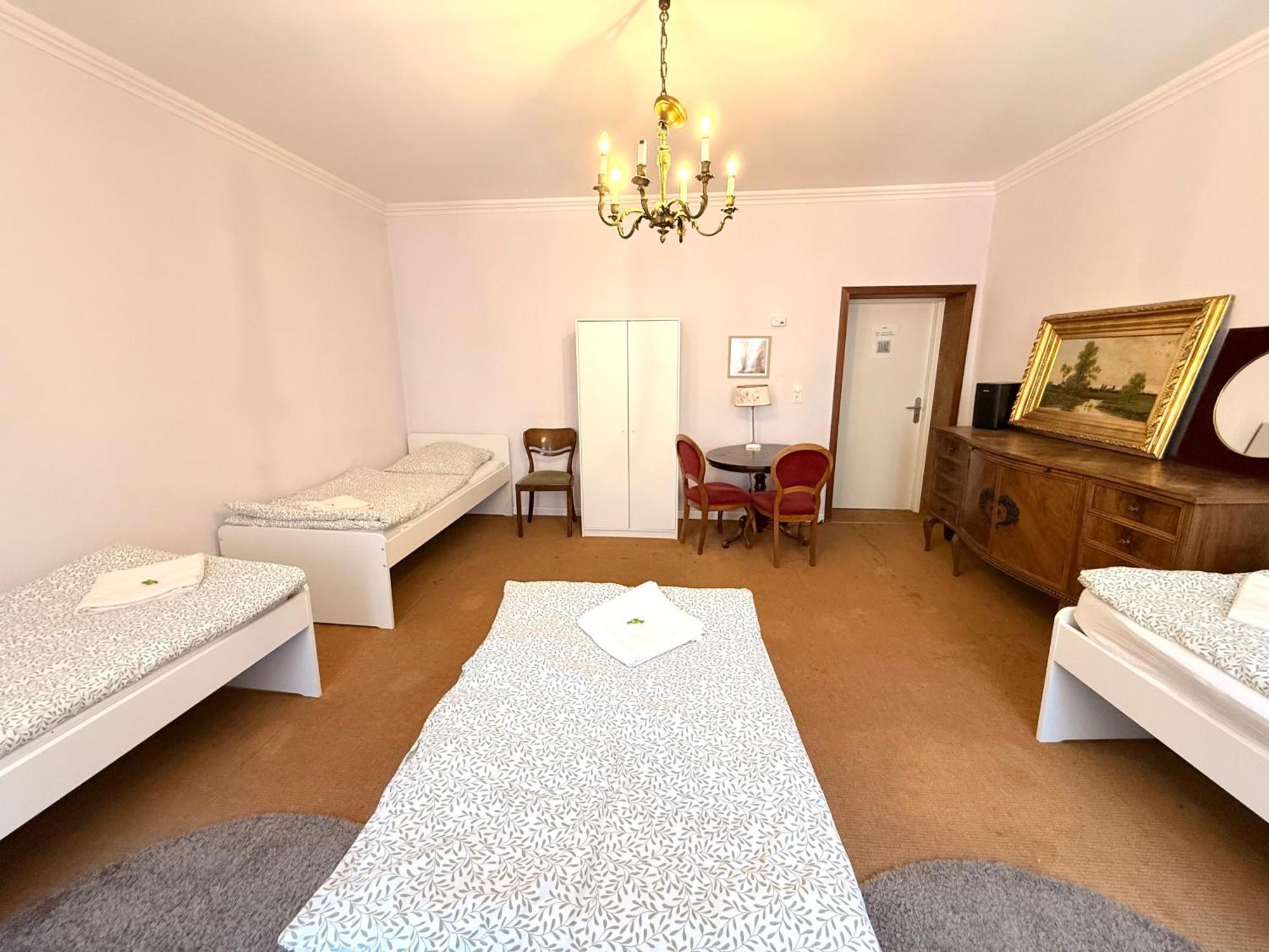 Pension Casa Tempora Мюнхен Экстерьер фото