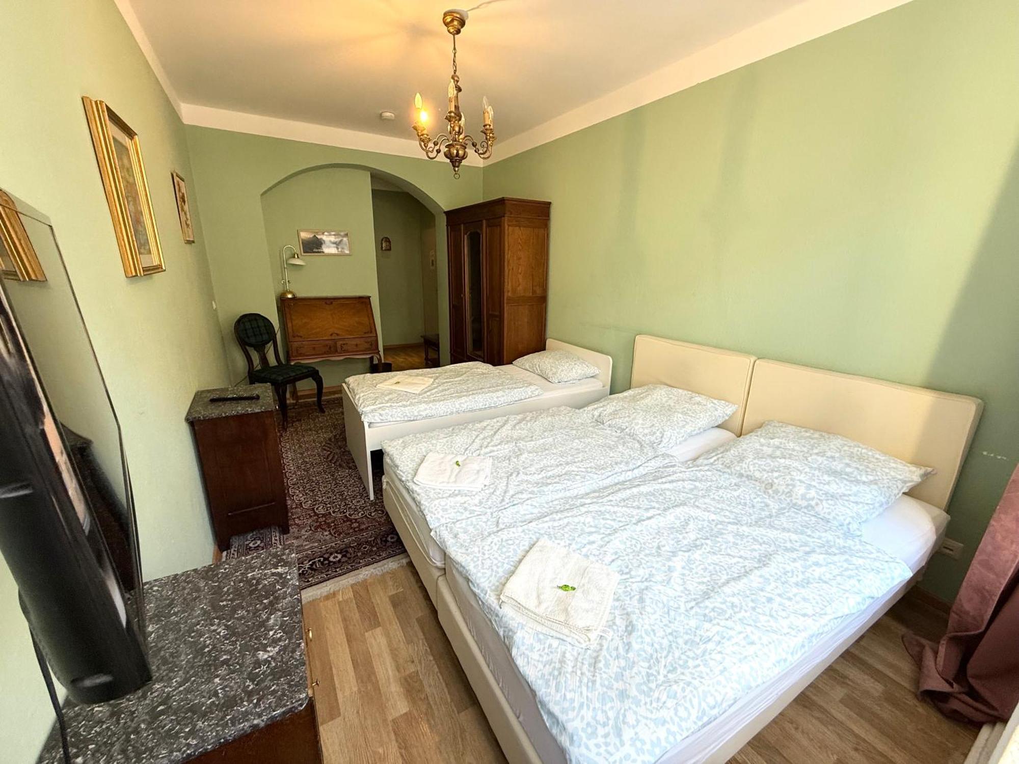 Pension Casa Tempora Мюнхен Экстерьер фото