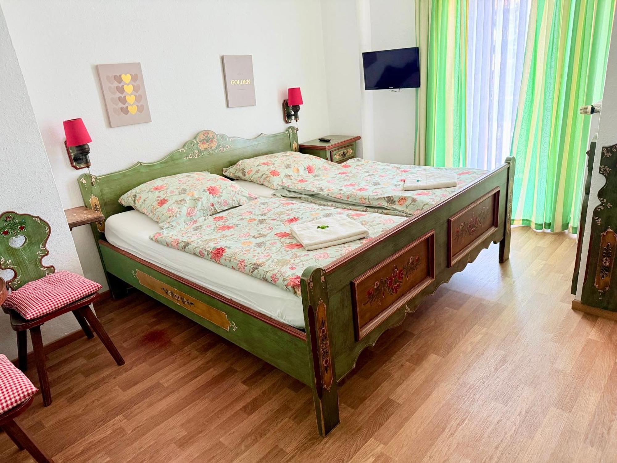 Pension Casa Tempora Мюнхен Экстерьер фото