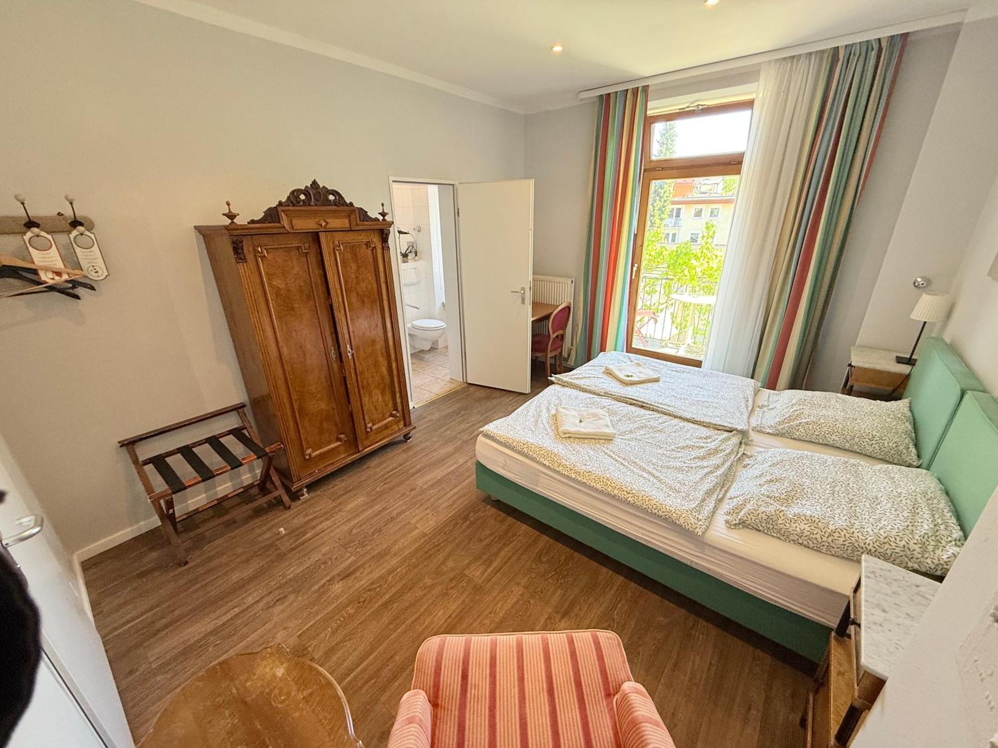 Pension Casa Tempora Мюнхен Экстерьер фото