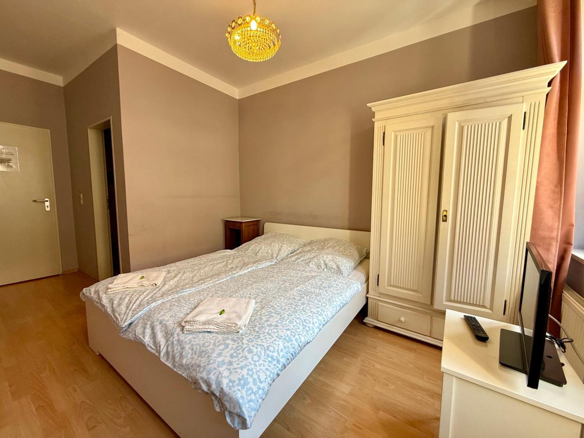 Pension Casa Tempora Мюнхен Экстерьер фото