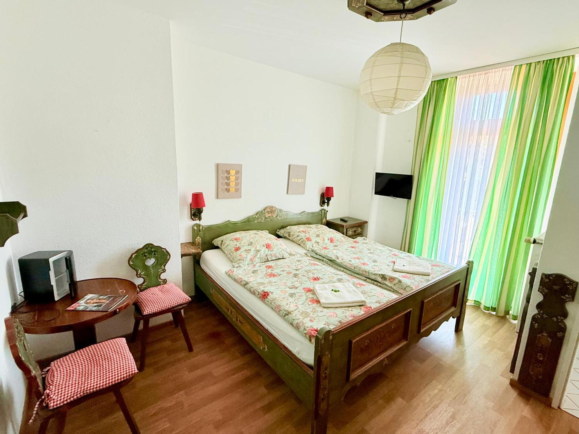 Pension Casa Tempora Мюнхен Экстерьер фото
